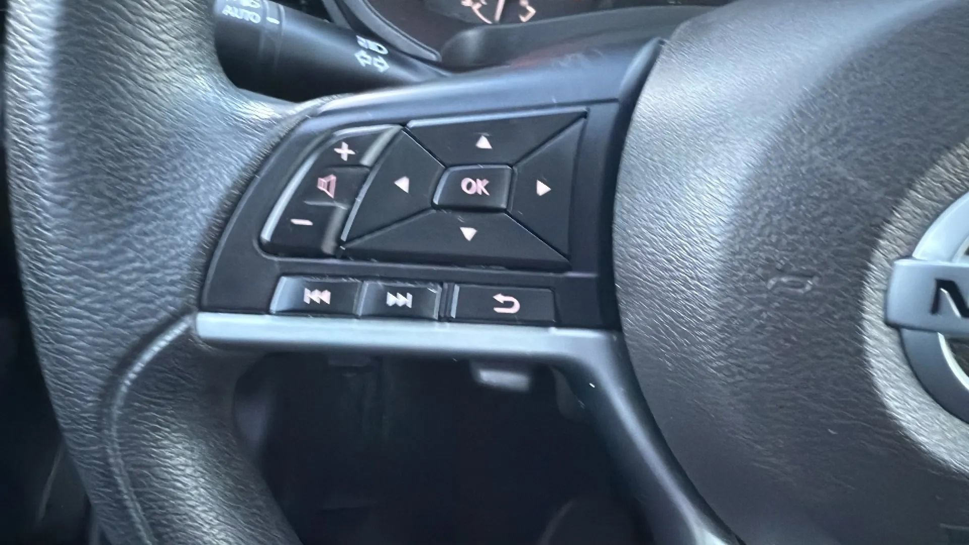 Used 2021 Nissan Altima 2.5 S FWD image 12