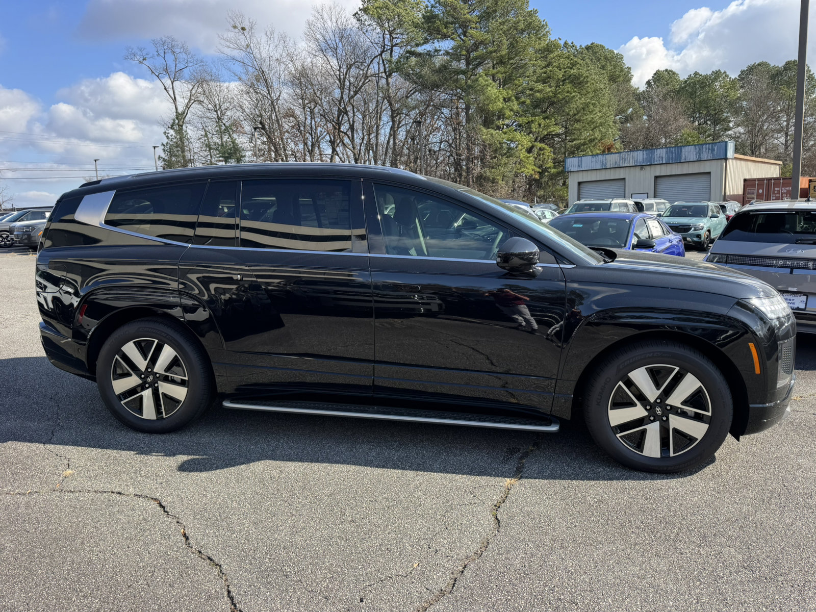 New 2026 Hyundai Ioniq 9 SEL image 4