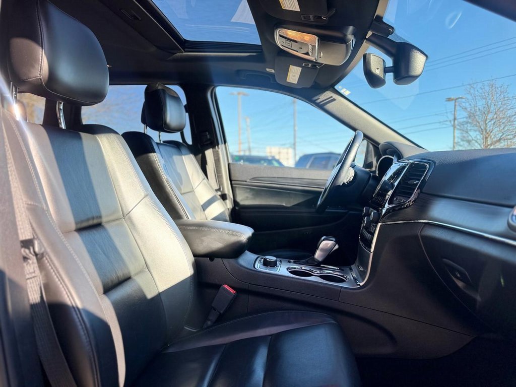 Used 2021 Jeep Grand Cherokee Limited image 22