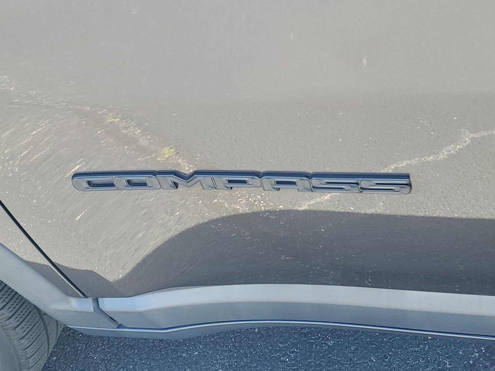 Used 2020 Jeep Compass Latitude AWD/4WD image 27