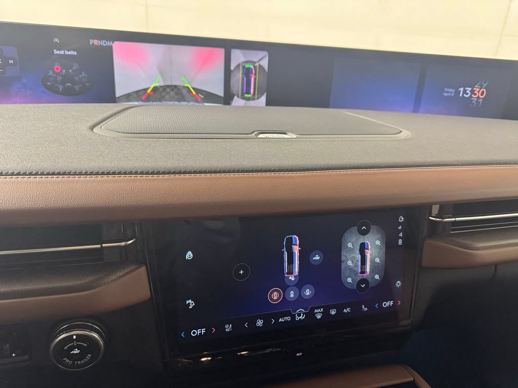 New 2026 Lincoln Navigator Reserve AWD/4WD image 57