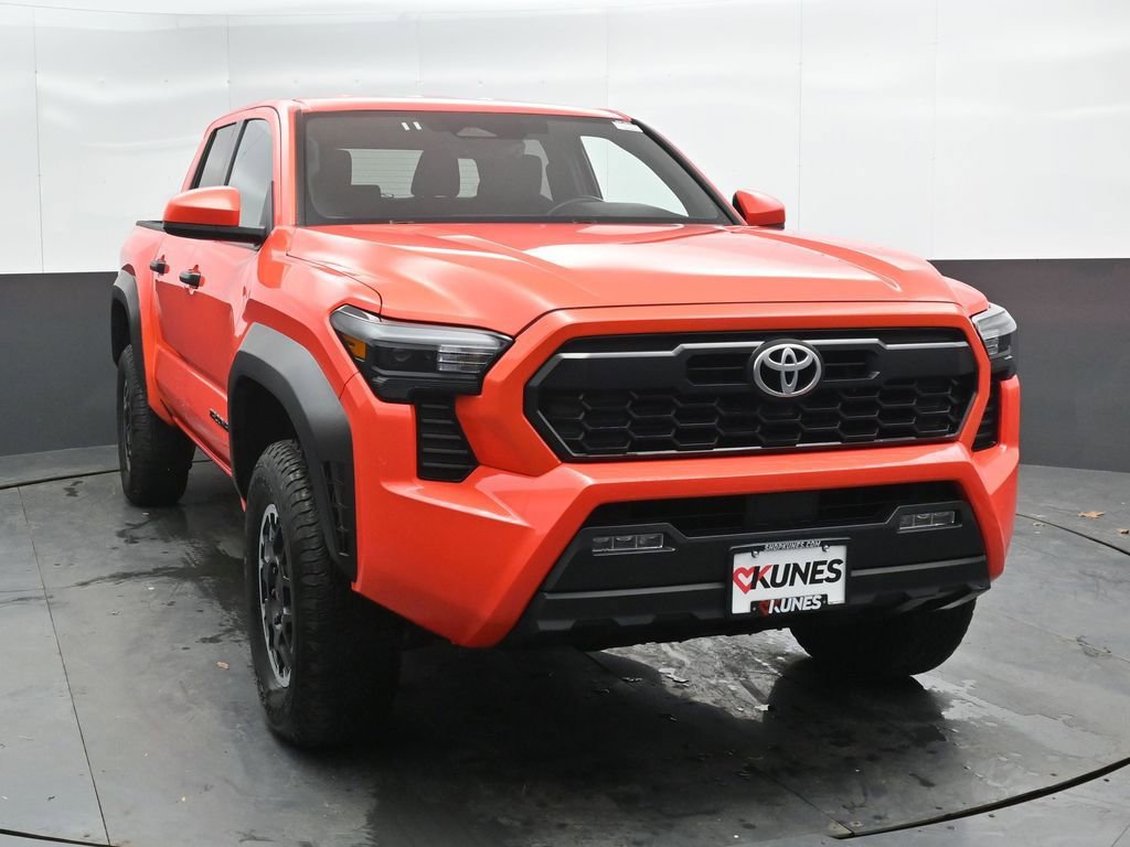 Used 2024 Toyota Tacoma TRD Off-Road AWD/4WD image 7