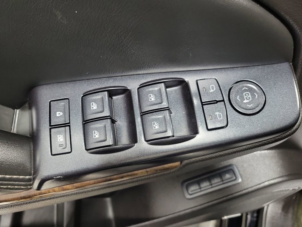 Used 2015 Chevrolet Tahoe LT image 38