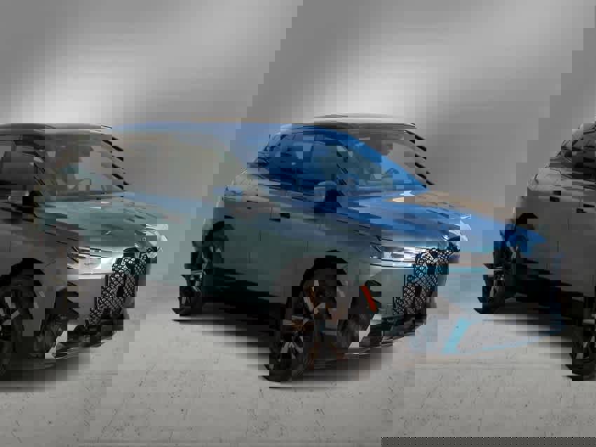 New 2025 BMW iX xDrive50 w/ Premium Package image 2