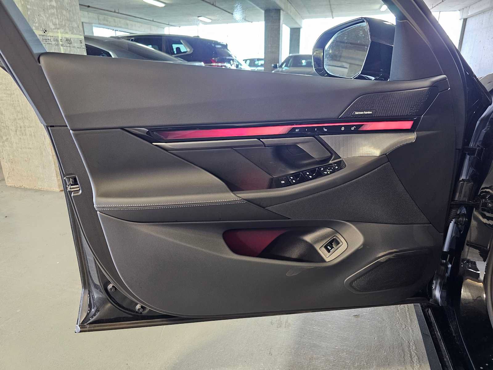 Used 2026 BMW i5 eDrive40 w/ M Sport Package AWD/4WD image 21