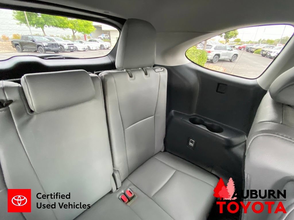 Certified 2024 Toyota Highlander Platinum AWD/4WD image 25