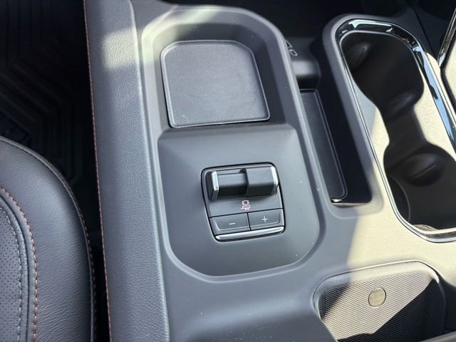 Used 2026 GMC Sierra 2500 AT4 w/ Technology Package image 14