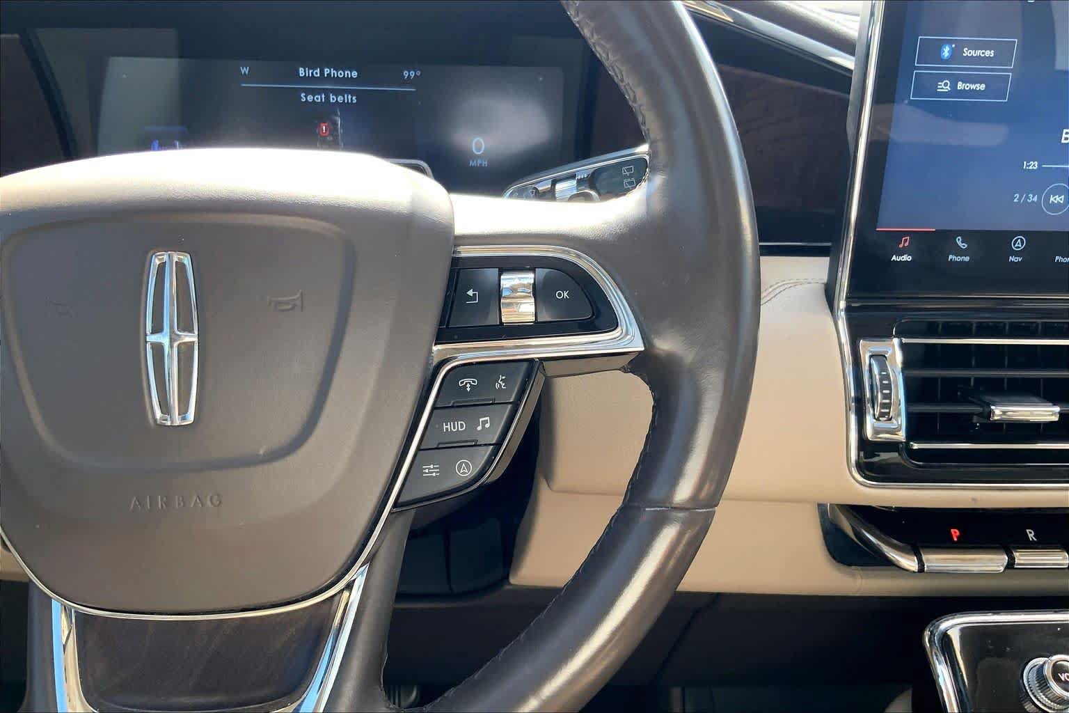 Used 2022 Lincoln Navigator Reserve AWD/4WD image 25