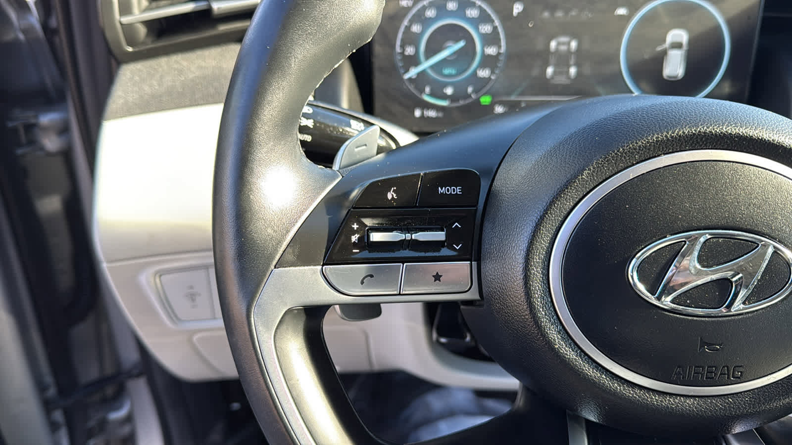 Used 2022 Hyundai Tucson Limited image 15