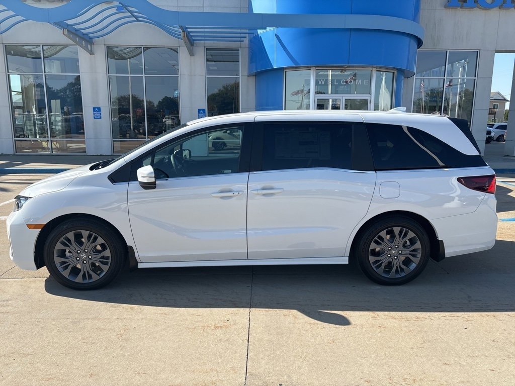 New 2026 Honda Odyssey Touring image 6
