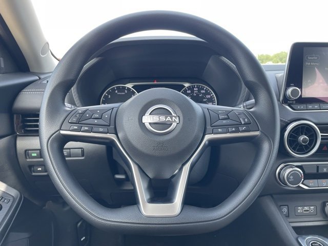 New 2025 Nissan Sentra SV w/ Trunk Package image 9