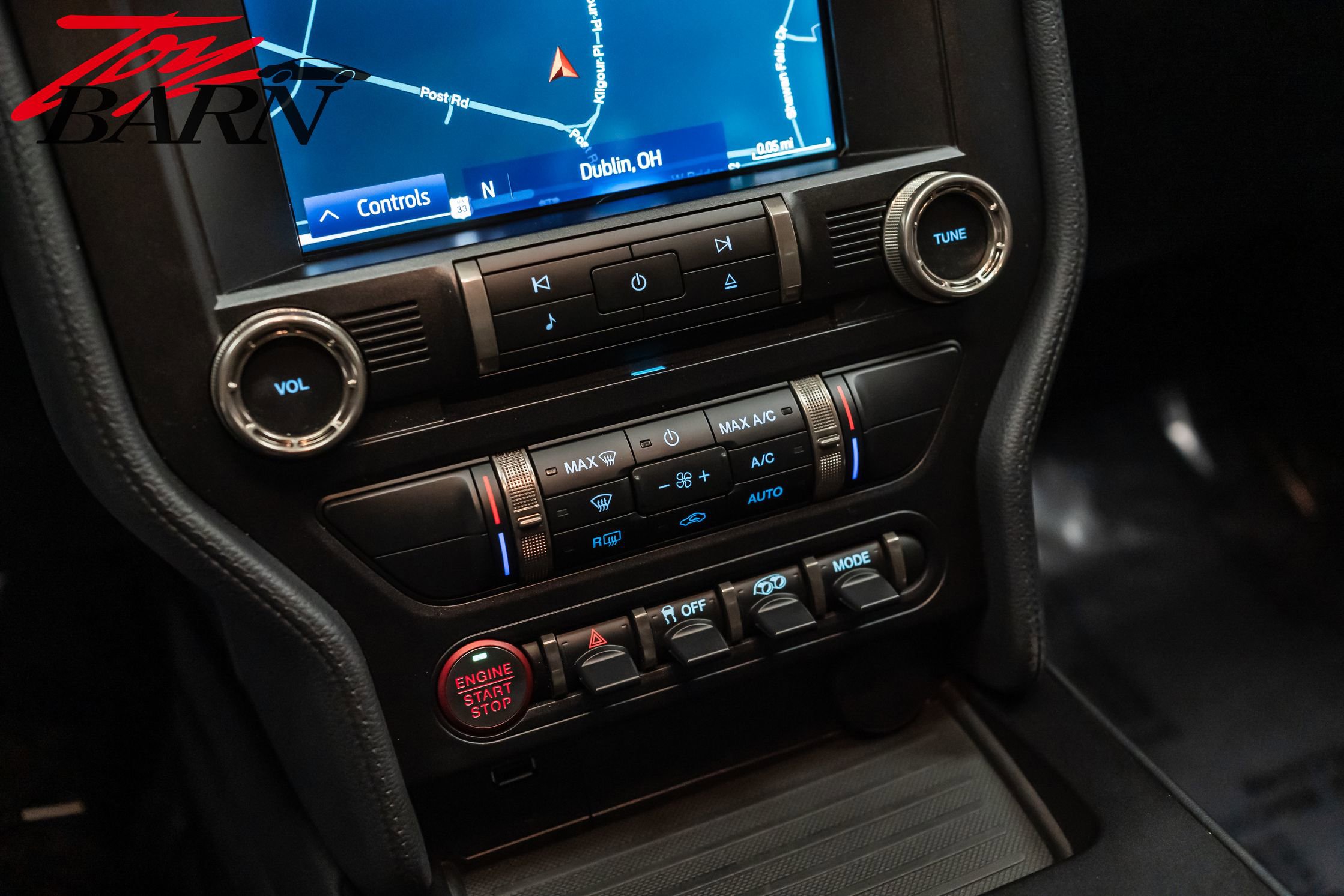 Used 2021 Ford Mustang Shelby GT500 w/ Technology Package image 40