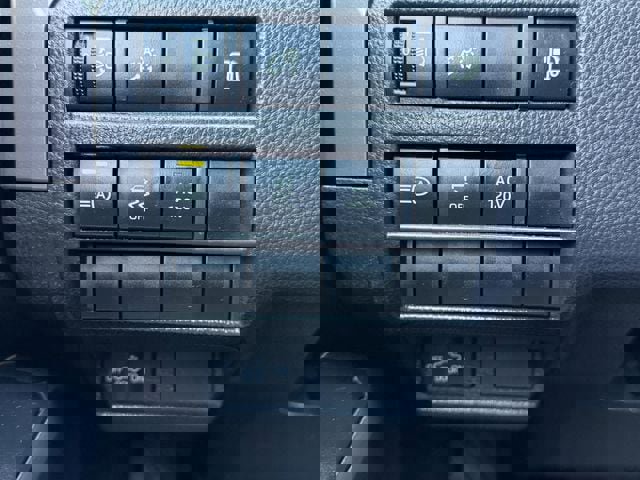 Certified 2025 Toyota Tacoma TRD Off-Road image 23