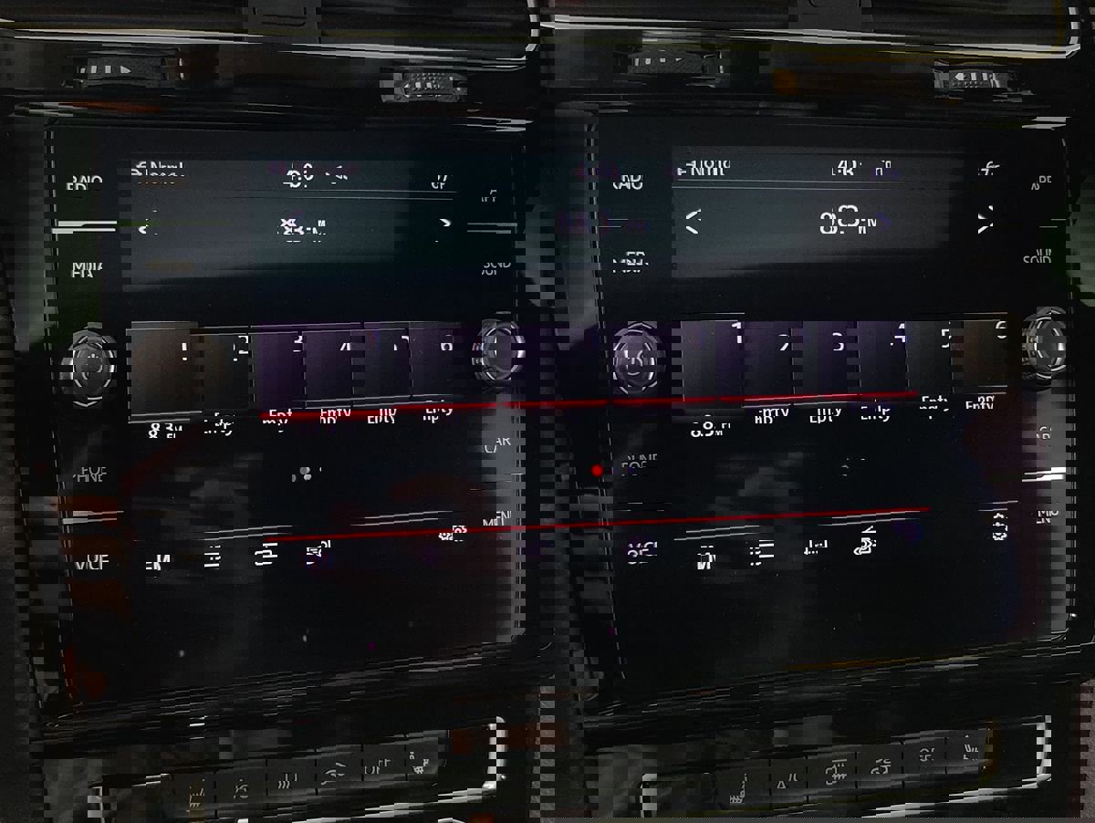 Used 2019 Volkswagen GTI SE w/ SE Experience Package image 30