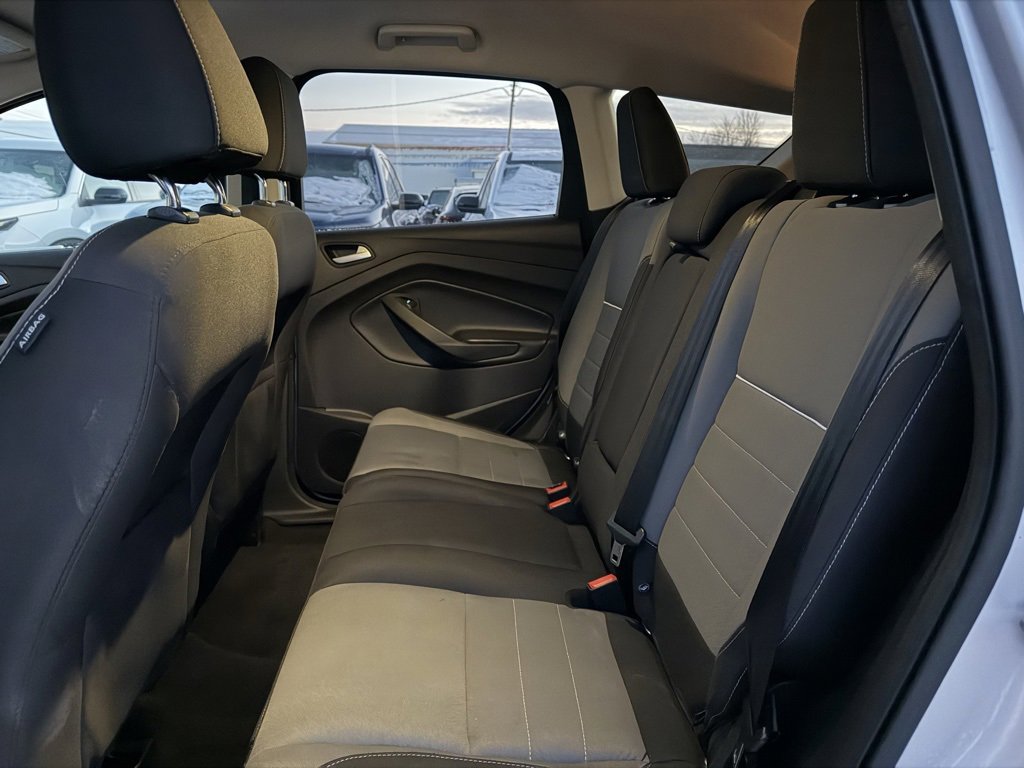 Used 2015 Ford Escape SE image 33