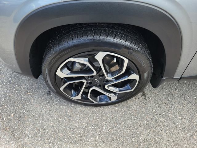 Used 2025 Chevrolet Trax RS w/ Driver Confidence Package image 5