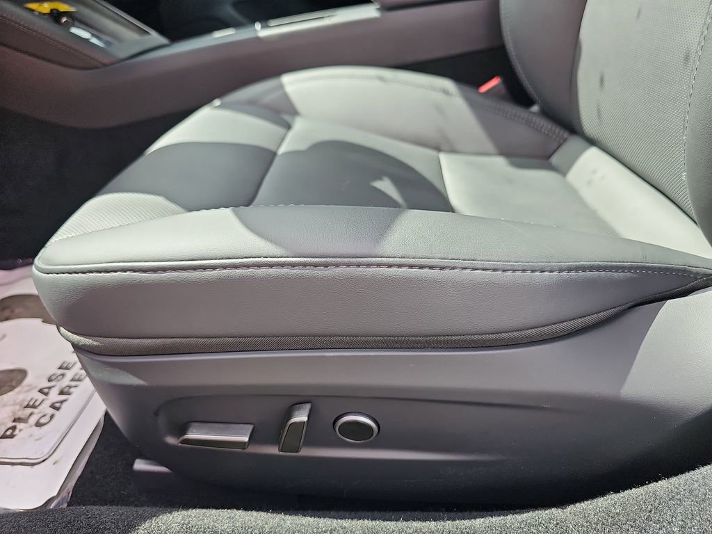 Used 2024 Tesla Model 3 Long Range image 33