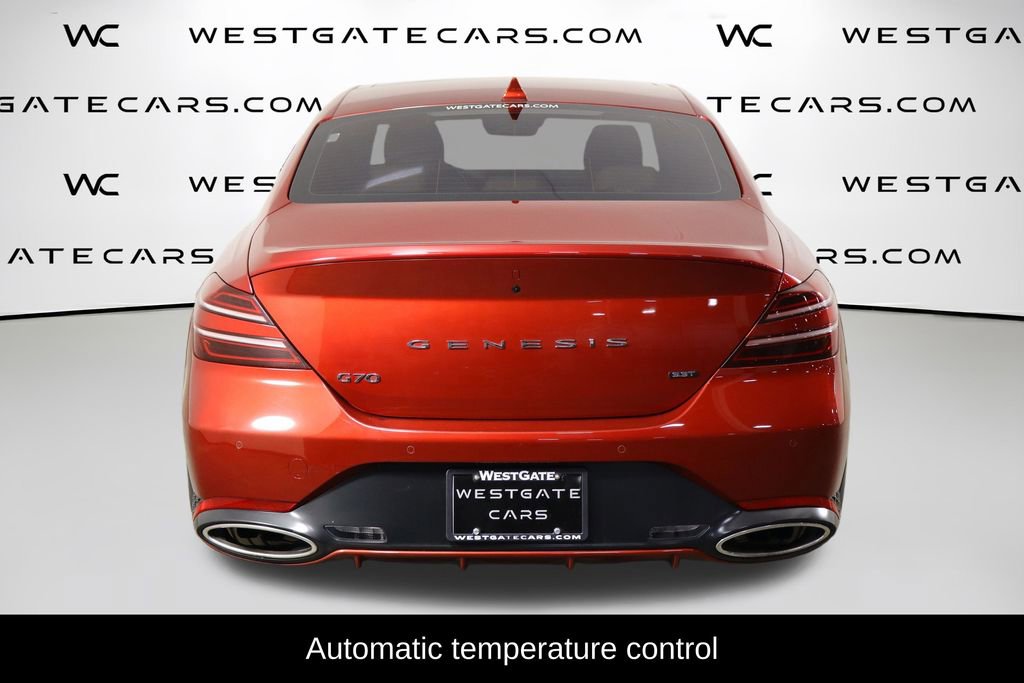 Used 2022 Genesis G70 3.3T image 4