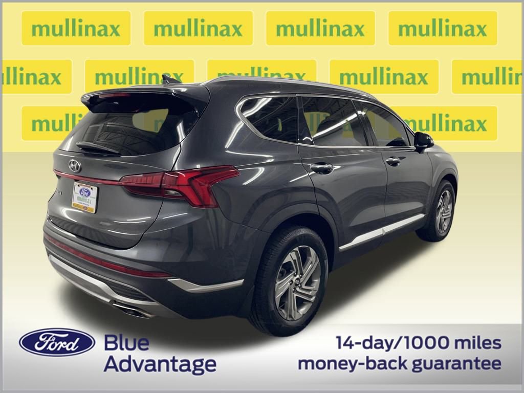 Used 2021 Hyundai Santa Fe SEL w/ Convenience Package image 3