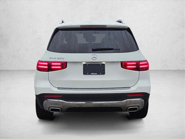 Used 2026 Mercedes-Benz GLB 250 image 8