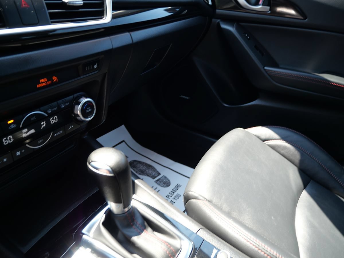 Used 2016 MAZDA MAZDA3 i Grand Touring FWD image 11