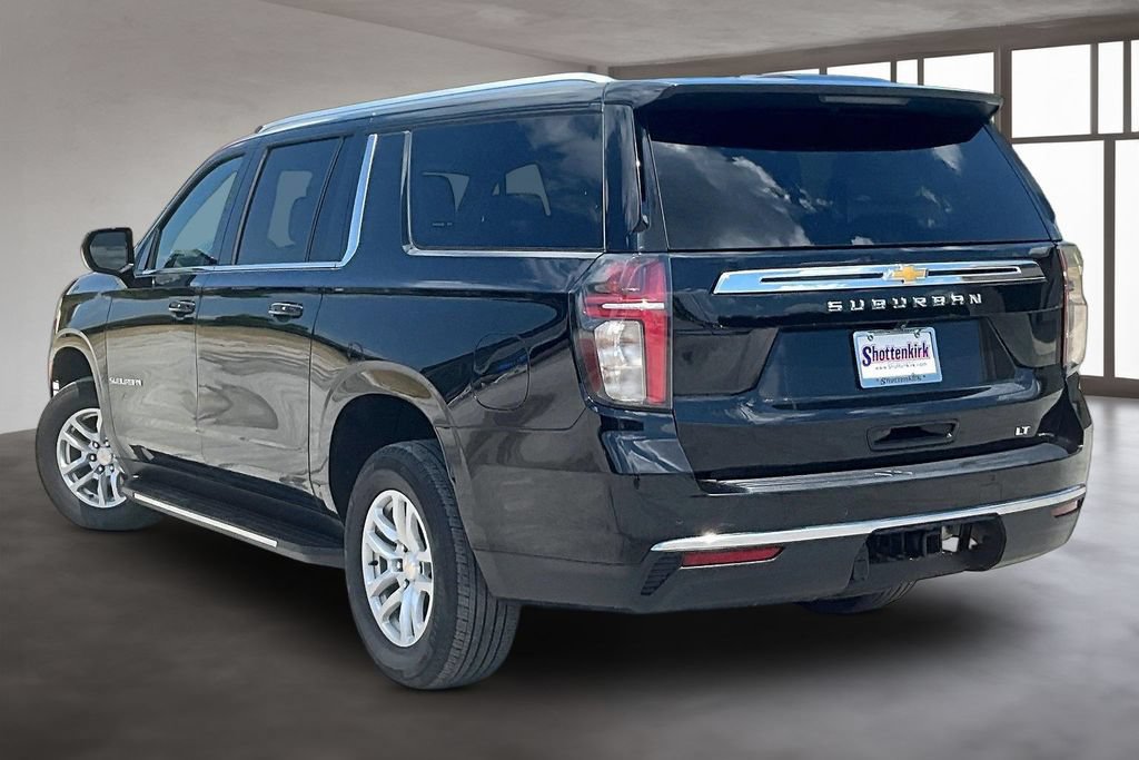 Used 2024 Chevrolet Suburban LT AWD/4WD image 4
