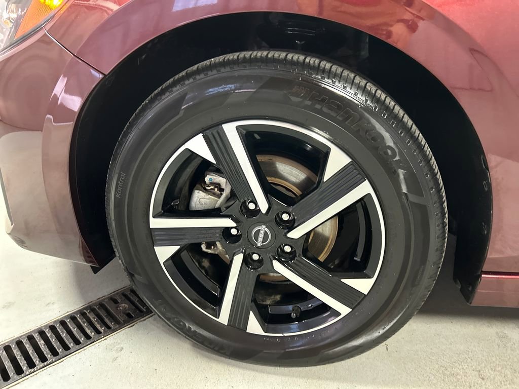 Used 2025 Nissan Sentra SV image 9