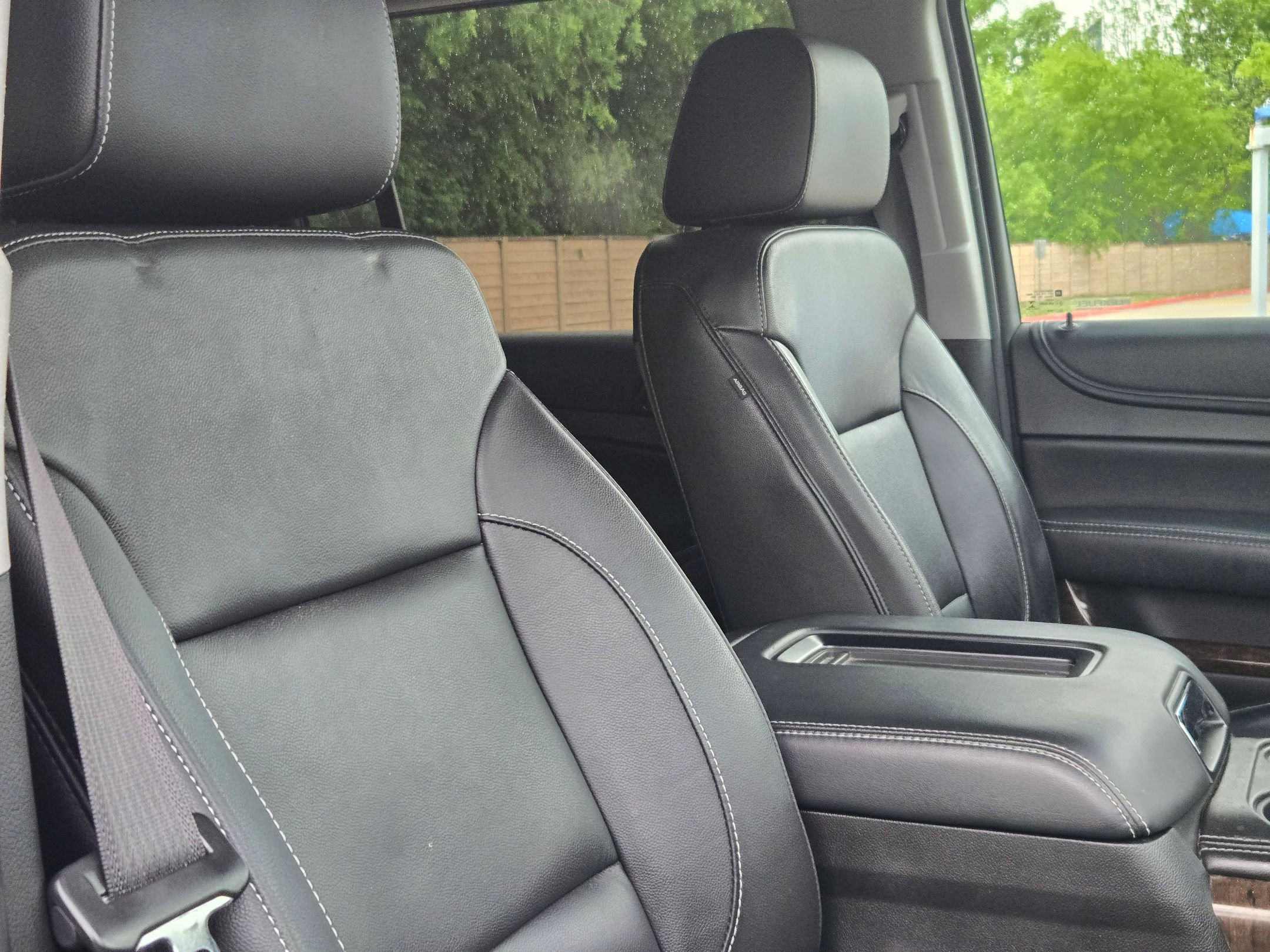 Used 2018 Chevrolet Suburban LT image 26