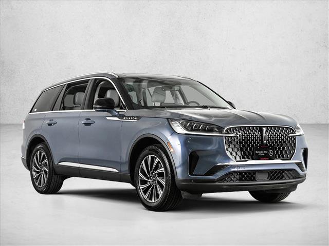 Used 2025 Lincoln Aviator AWD w/ Equipment Group 101A image 3