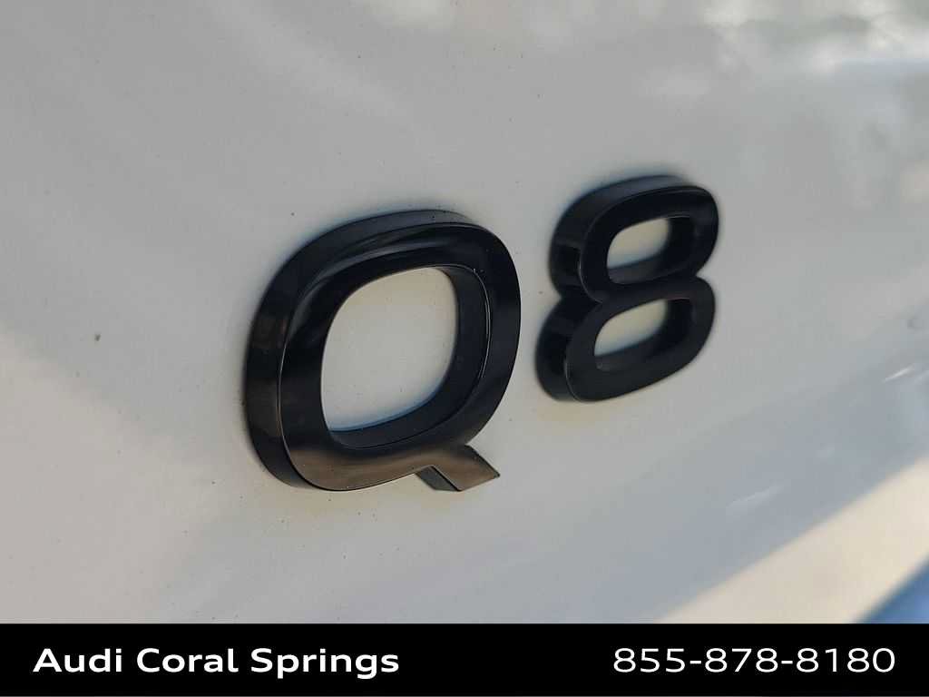Certified 2024 Audi Q8 e-tron Premium Plus w/ Premium Plus Package AWD/4WD image 15