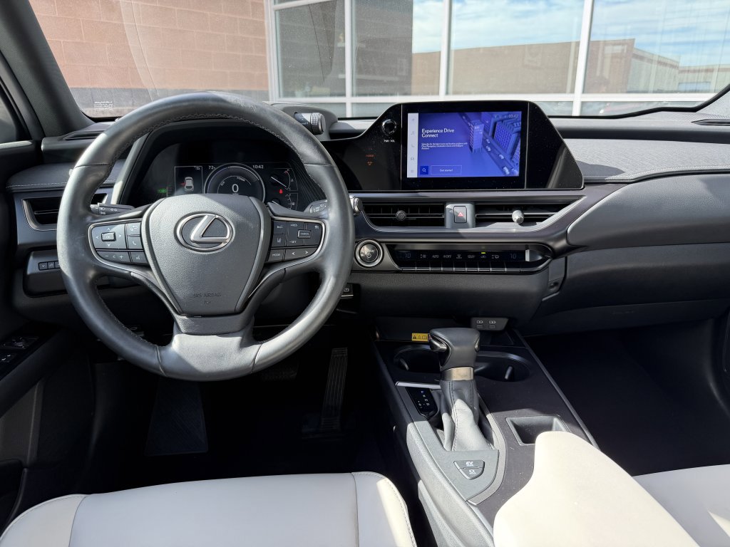 Used 2024 Lexus UX 250h FWD image 16