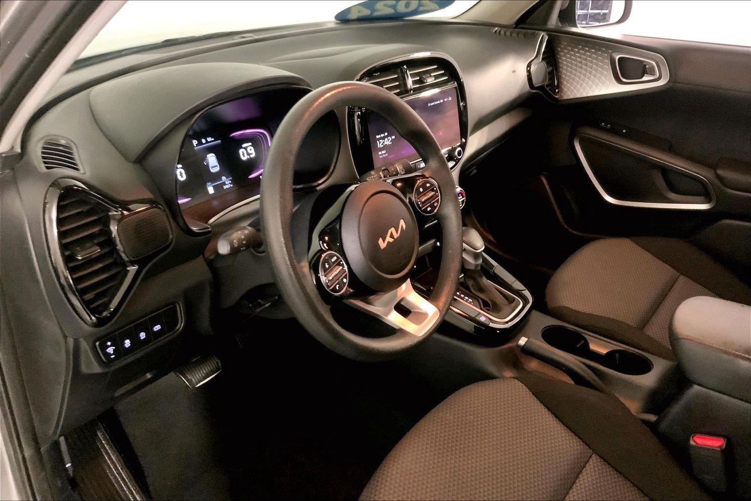 Certified 2024 Kia Soul S FWD image 14