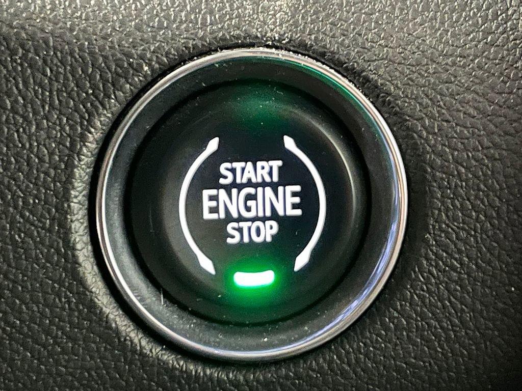 Used 2025 GMC Acadia Elevation image 32