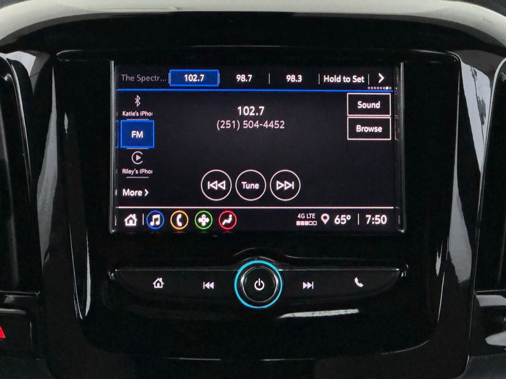 Used 2022 Chevrolet Traverse LS image 28