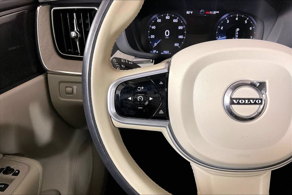 Used 2021 Volvo XC60 T6 Inscription w/ Advanced Package AWD/4WD image 17