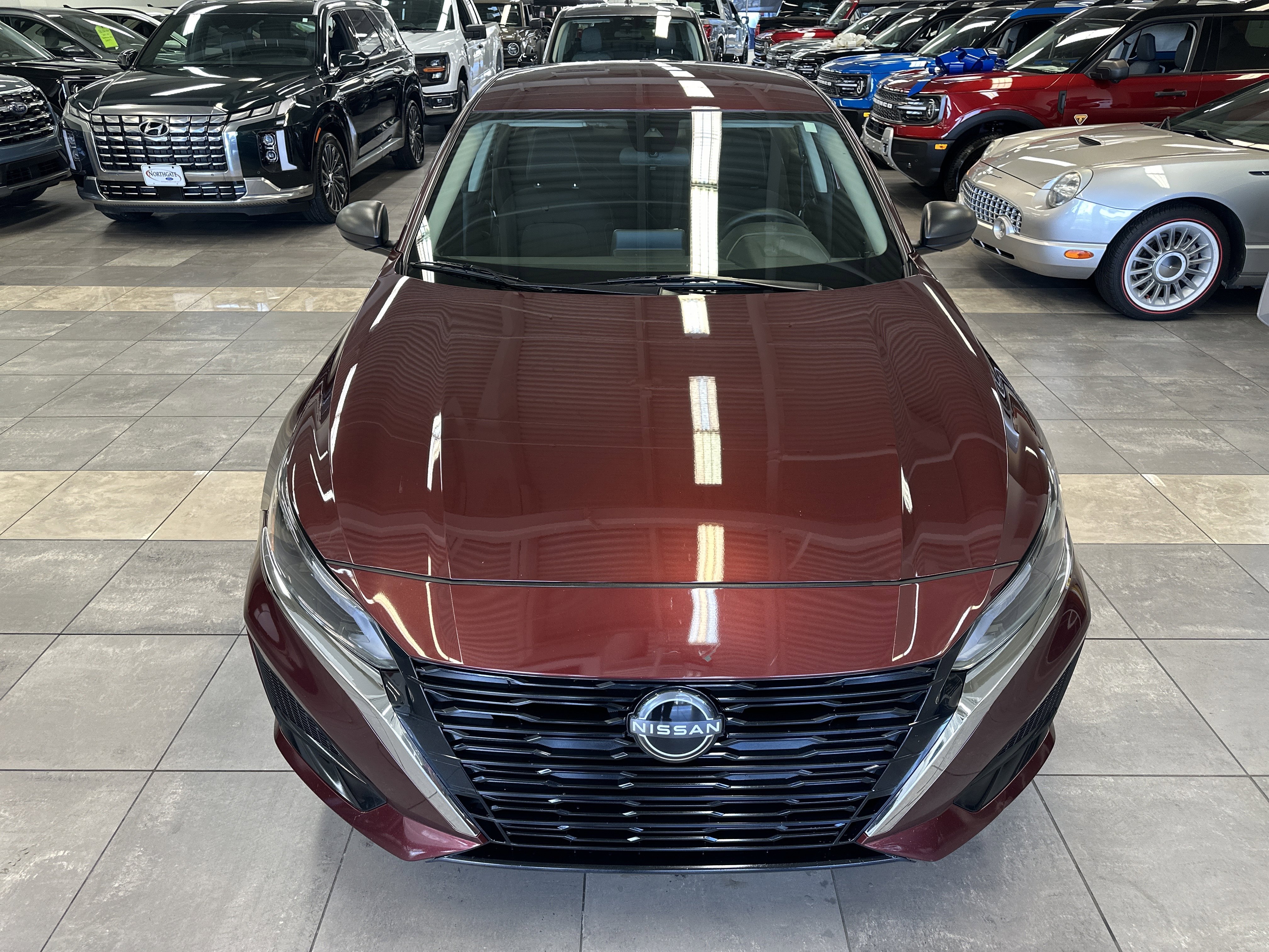 Used 2024 Nissan Altima 2.5 SV image 19