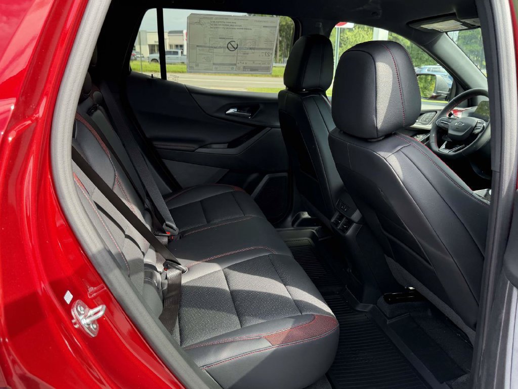 New 2027 Chevrolet Equinox RS w/ Safety and Technology Package FWD image 13
