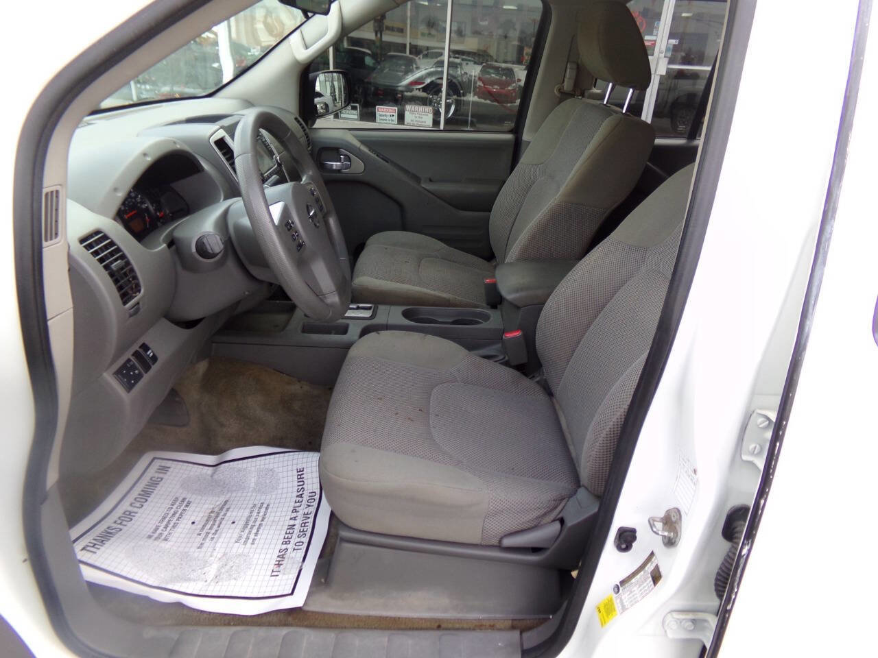 Used 2018 Nissan Frontier SV image 10