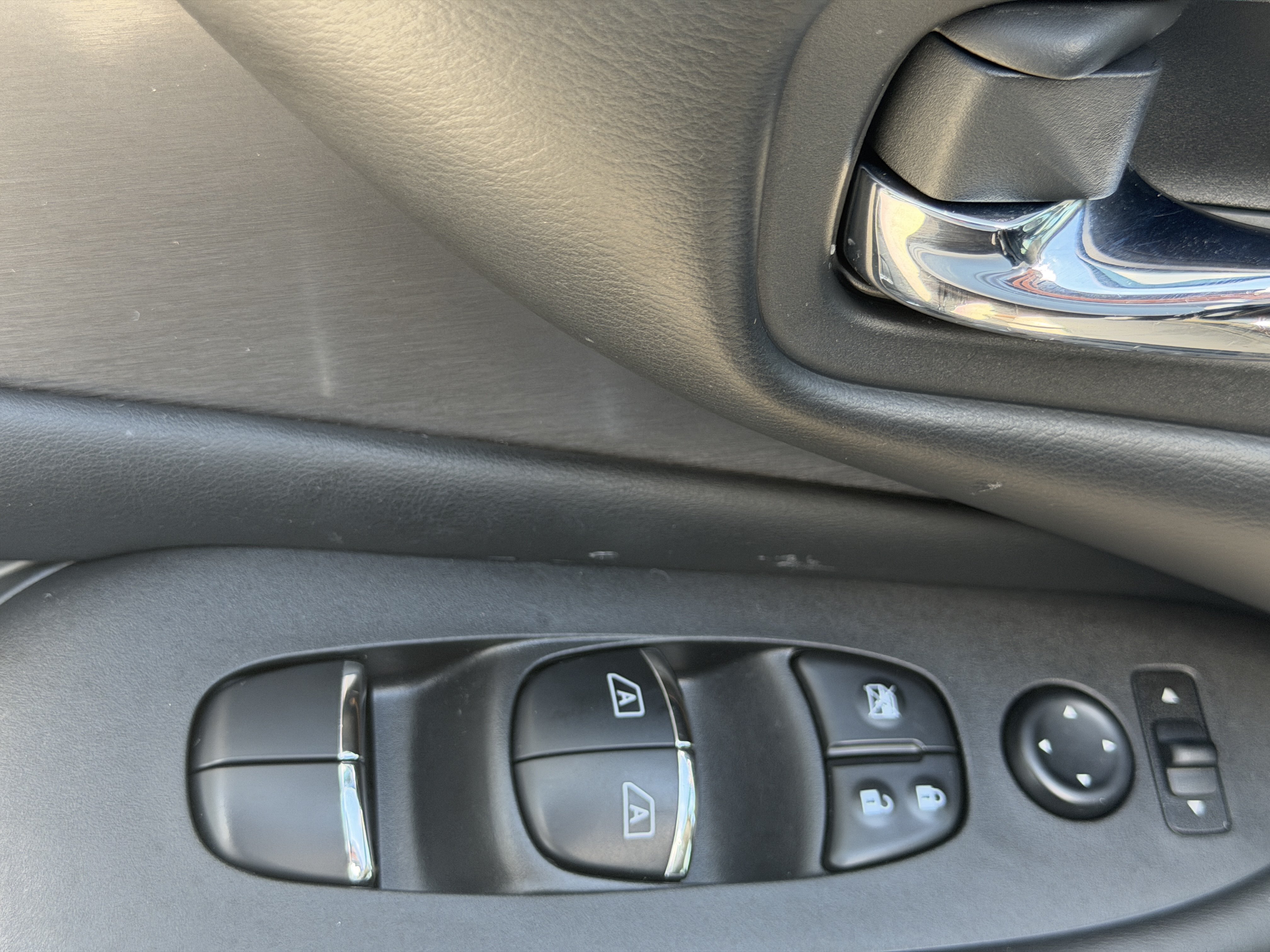 Used 2021 Nissan Murano SL FWD image 17