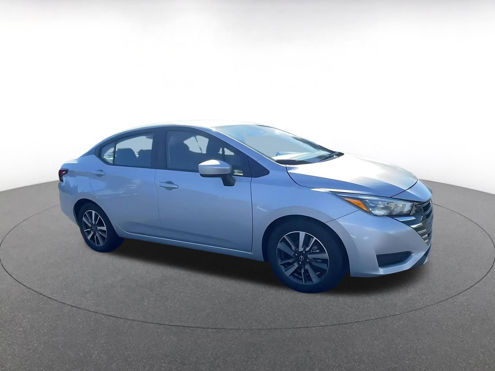 Used 2025 Nissan Versa SV video 2