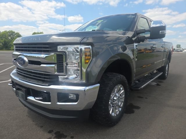 Used 2018 Ford F250 XLT w/ XLT Premium Package AWD/4WD image 2