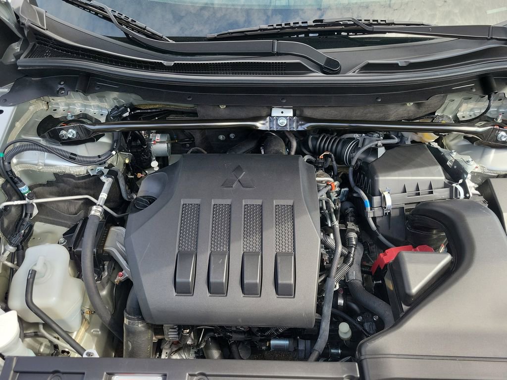 Used 2025 Mitsubishi Eclipse Cross SE image 37