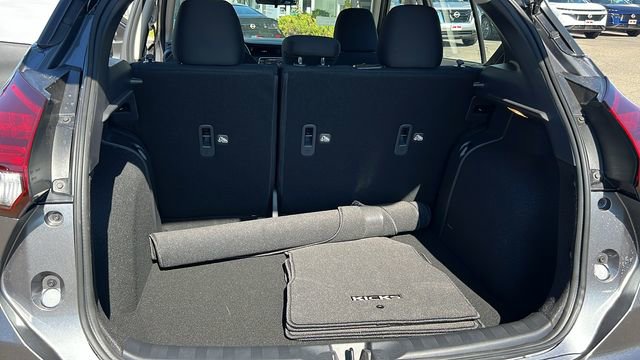 New 2025 Nissan Kicks Play S image 12