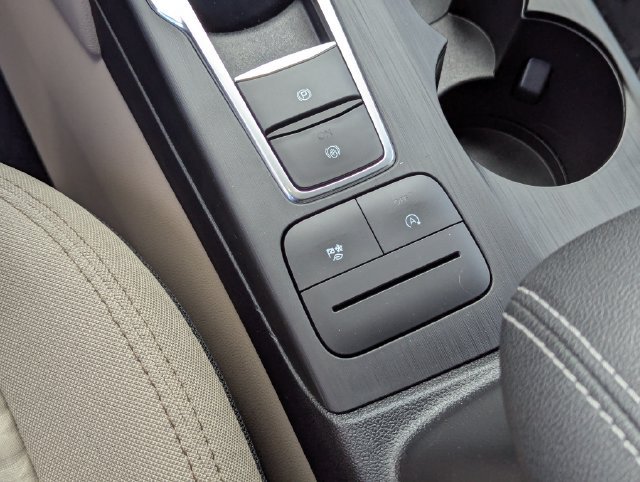 Used 2020 Ford Escape SE AWD/4WD image 29
