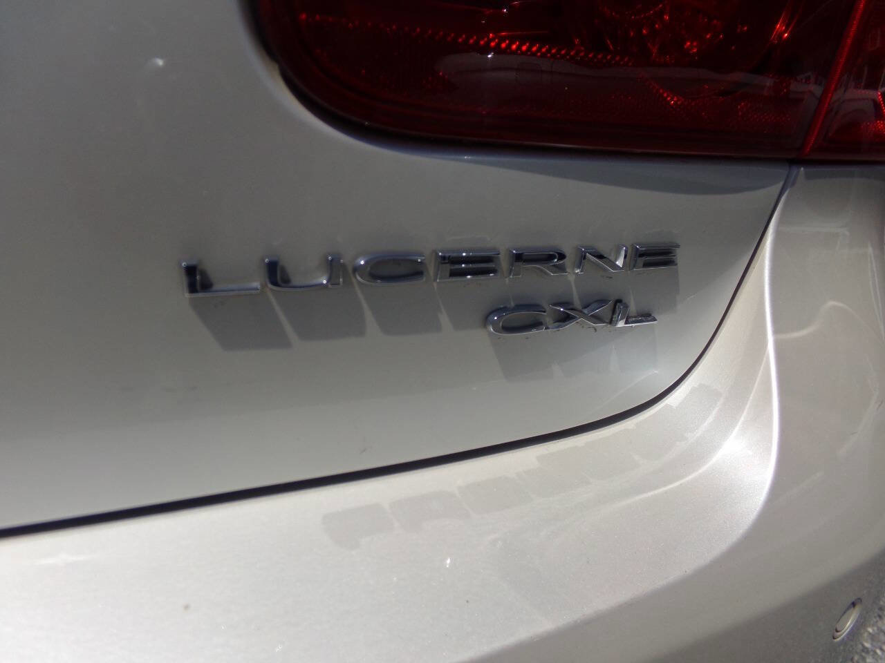 Used 2007 Buick Lucerne CXL FWD image 10