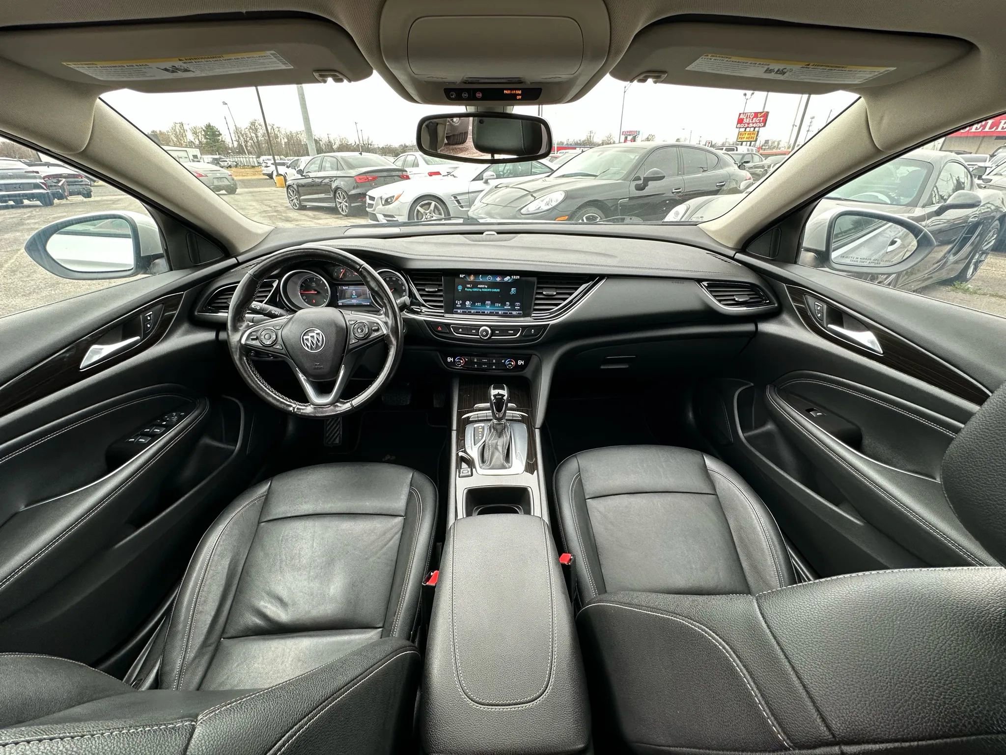 Used 2018 Buick Regal Essence image 11