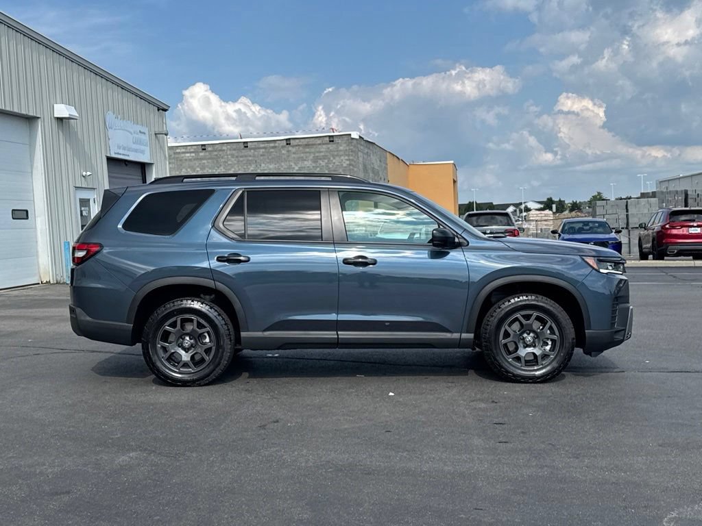 Certified 2026 Honda Pilot TrailSport image 8