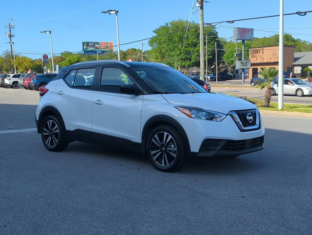 Used 2020 Nissan Kicks SV image 9