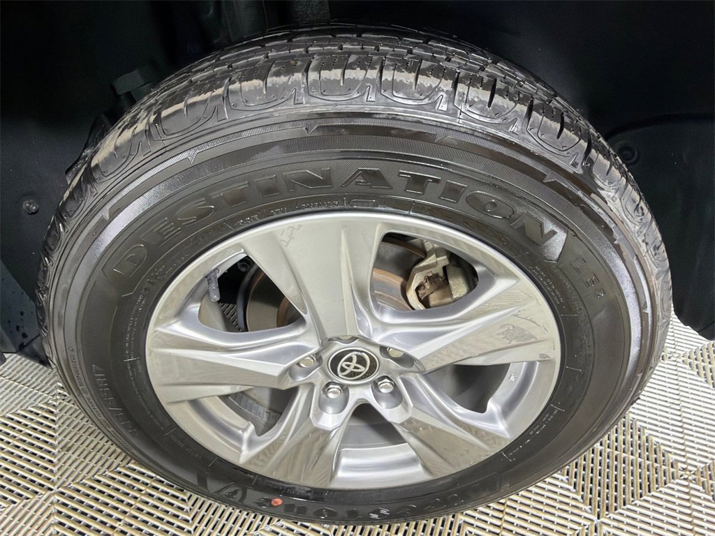 Used 2024 Toyota RAV4 XLE image 19