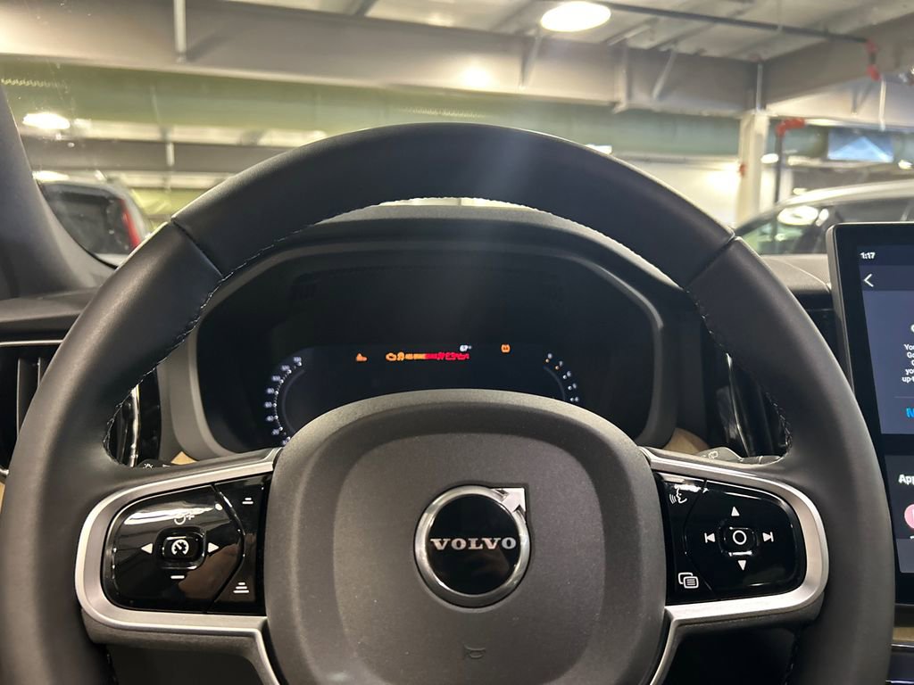 Used 2026 Volvo XC60 B5 Core w/ Climate Package image 12